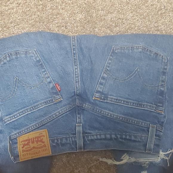 Levis 501 jeans. Size 25 - Picture 5 of 5